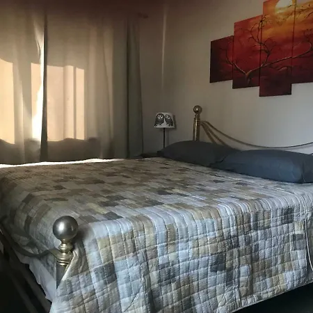 The Shelter Bed & Breakfast Talsano